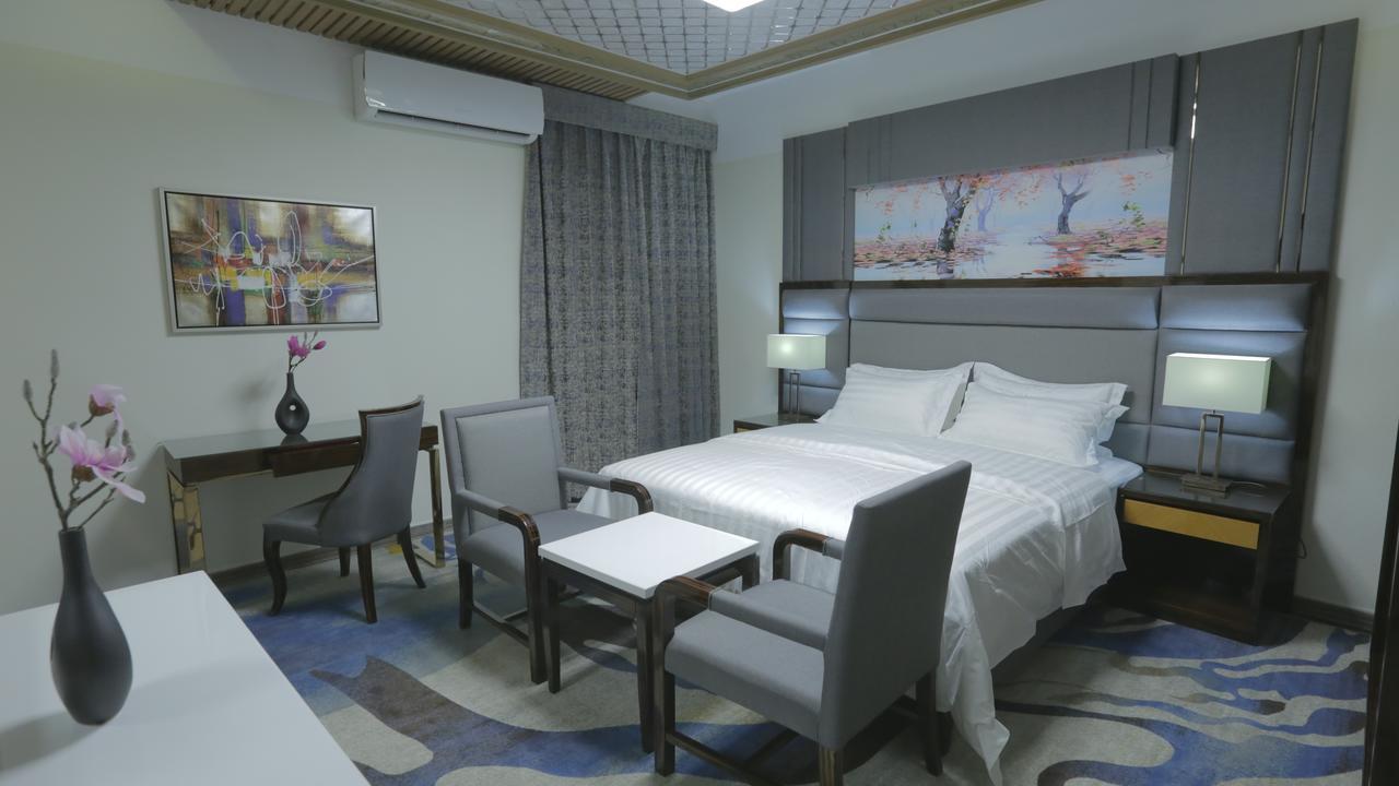 Niyaf Hotel Appartments Khamis Mushait Buitenkant foto