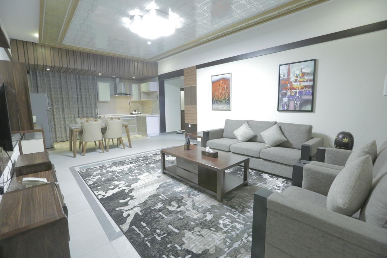 Niyaf Hotel Appartments Khamis Mushait Buitenkant foto